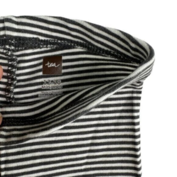 Tea Collection | Dark Gray & White Striped Leggings Size 12-18 Months - Picture 3 of 5